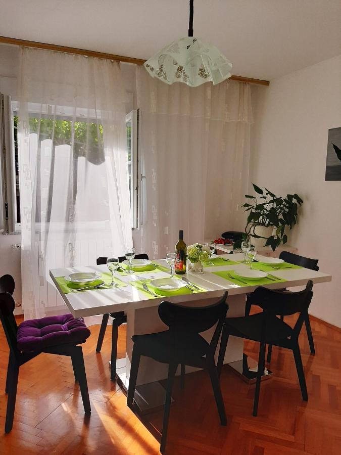 Apartments Viktorija Pula Bagian luar foto