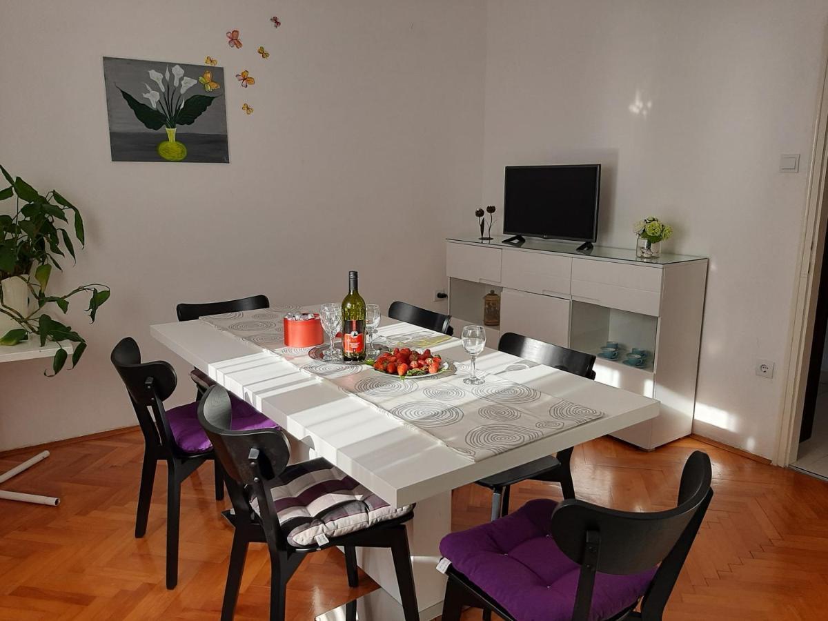 Apartments Viktorija Pula Bagian luar foto